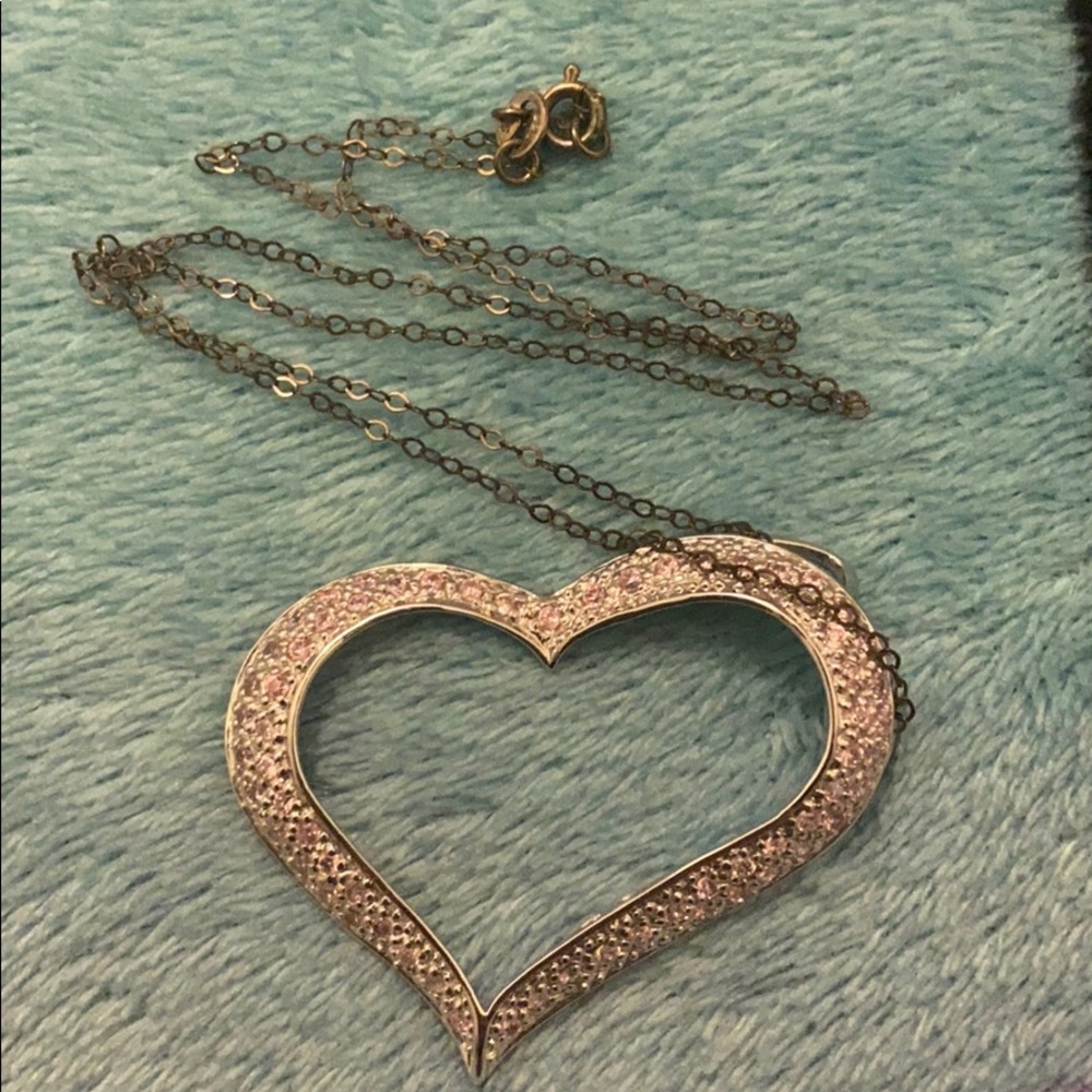 Pink Heart shaped necklace - Picture 2 of 4